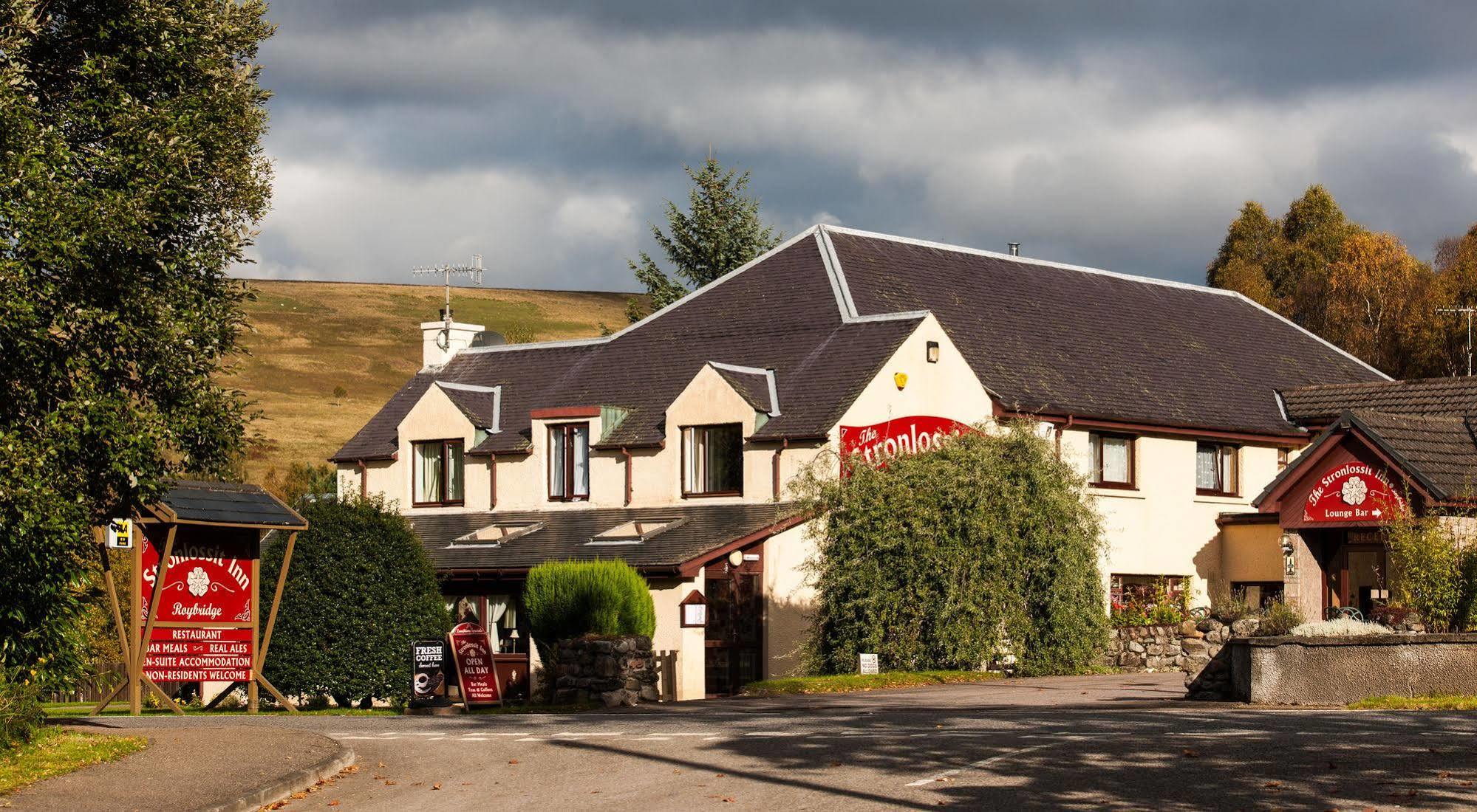 The Stronlossit Inn Форт-Уильям Экстерьер фото